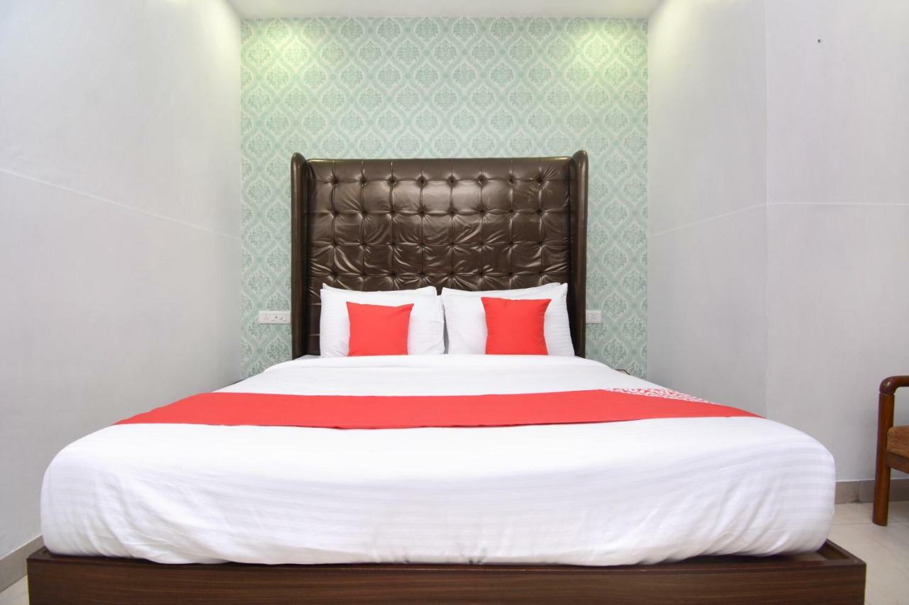 Hotel Ricky International 암리차르 외부 사진